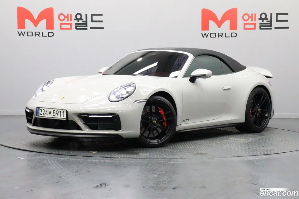 Porsche 911 (992) GTS 2023 — миниатюра 2