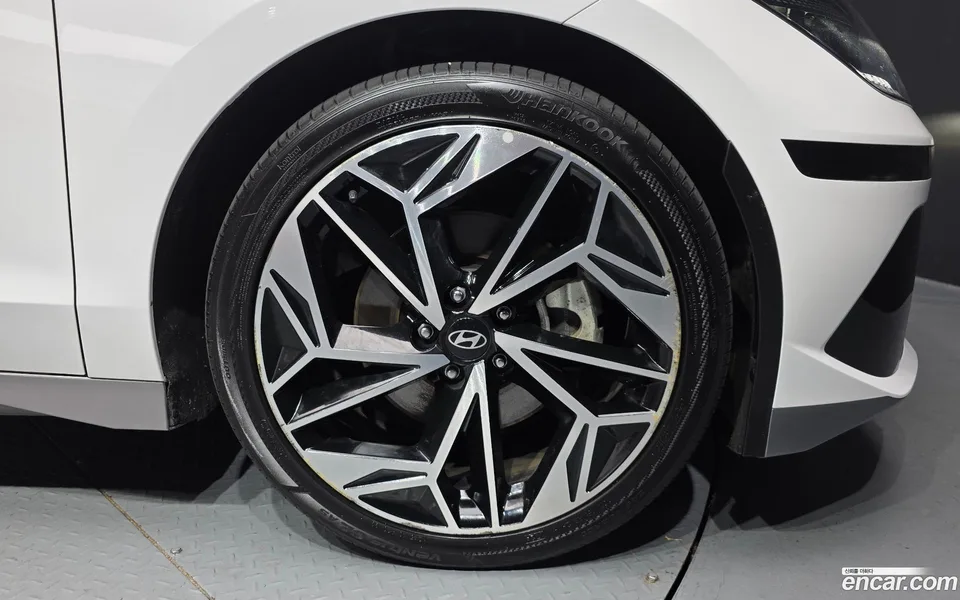 Hyundai Ioniq 6 AWD 2022 — миниатюра 5