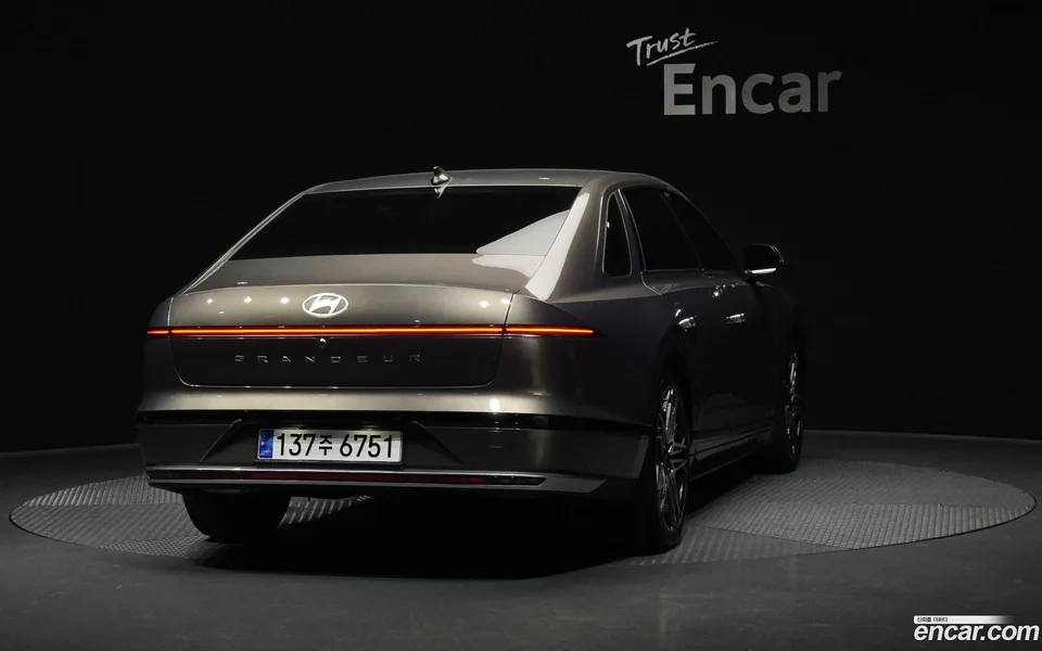 Hyundai Grandeur Hybrid 2024 — миниатюра 2