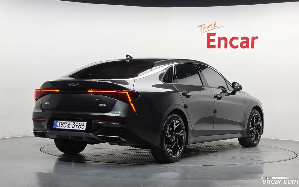 Kia K5 Hybrid 2025 — миниатюра 2