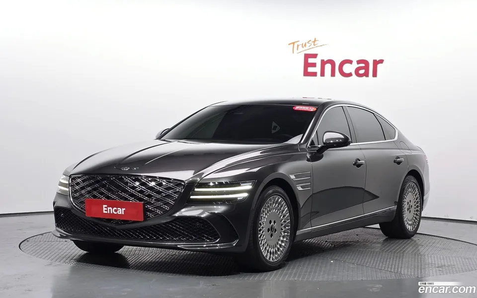 Genesis G80 2.5 AWD 2025 — фото 1, купить с доставкой в Москву
