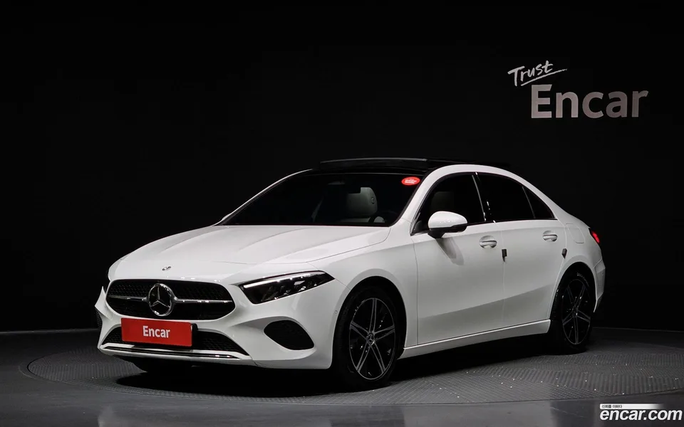 Mercedes-Benz A-Class A220 2023 — фото 1, купить с доставкой в Москву