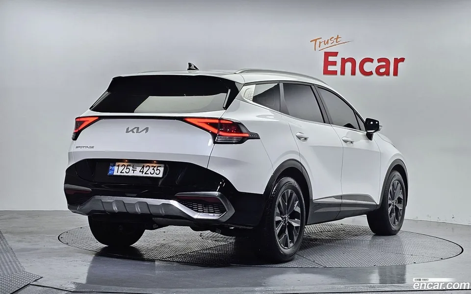 Kia Sportage 2.0 2WD 2022 — миниатюра 2