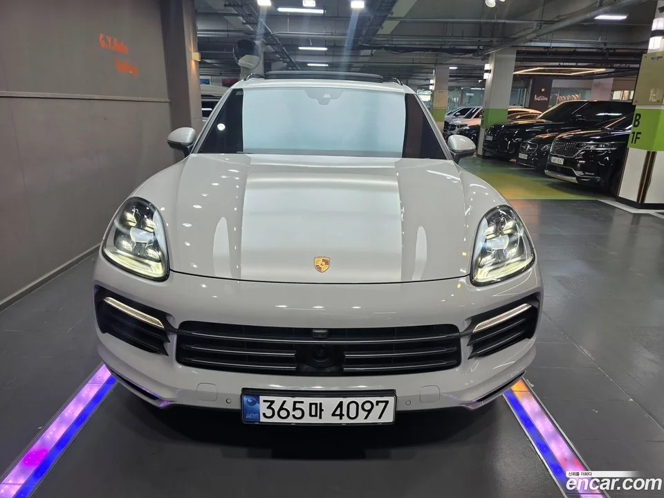 Porsche Cayenne 3.0 E- 2023 — миниатюра 3