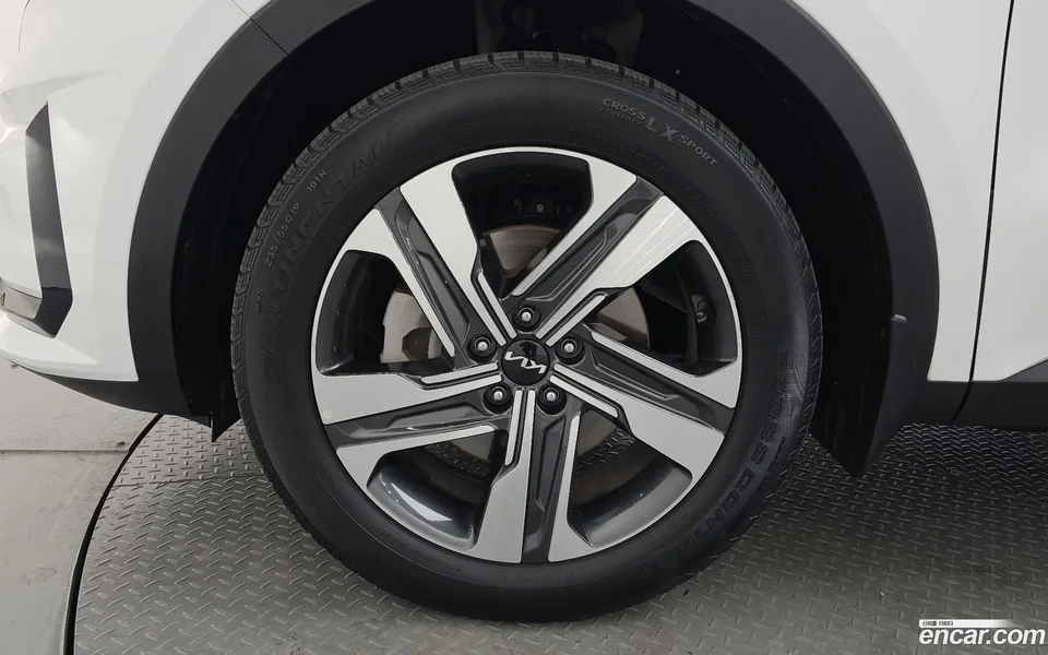 Kia Sorento HEV 1.6 2WD 2023 — миниатюра 5
