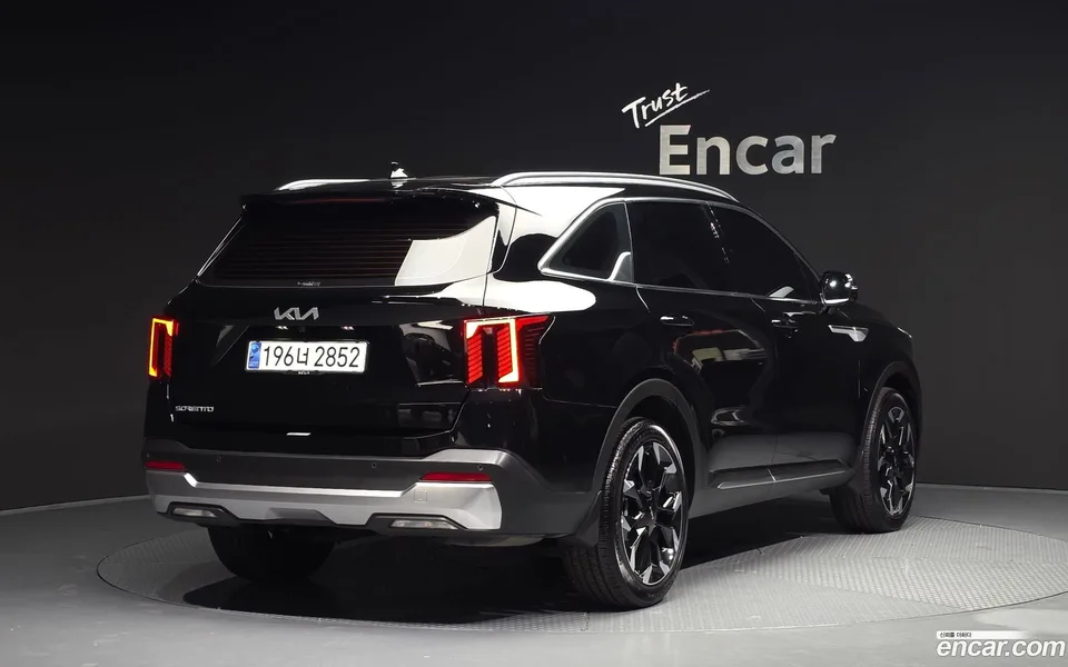 Kia Sorento 2.5T 2WD 2023 — миниатюра 2