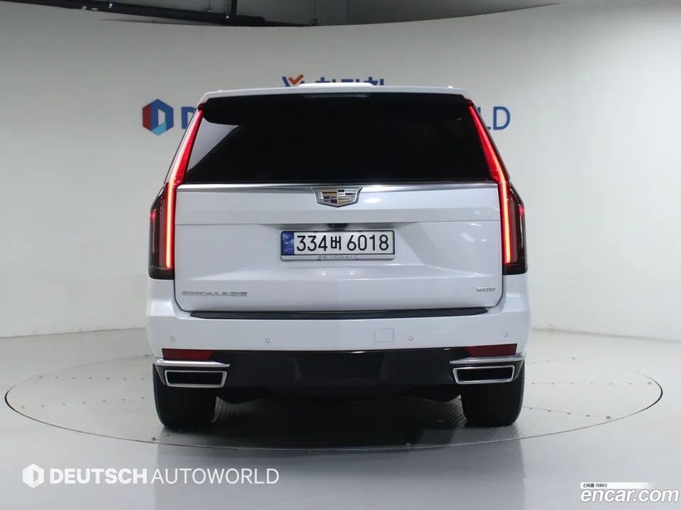 Cadillac Escalade 6.2 2023 — миниатюра 4