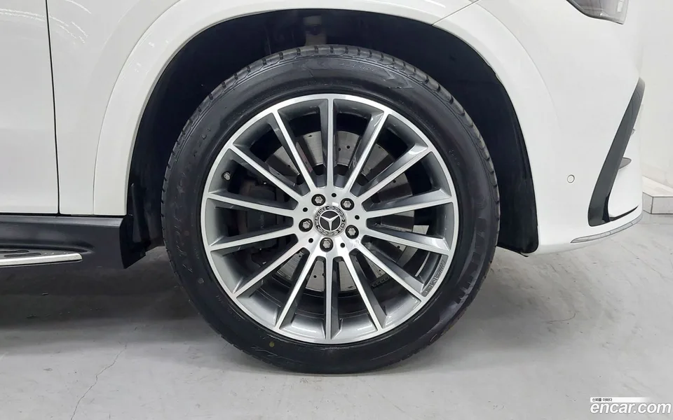 Mercedes-Benz GLE-Class GLE450d 4MATIC 2023 — миниатюра 5