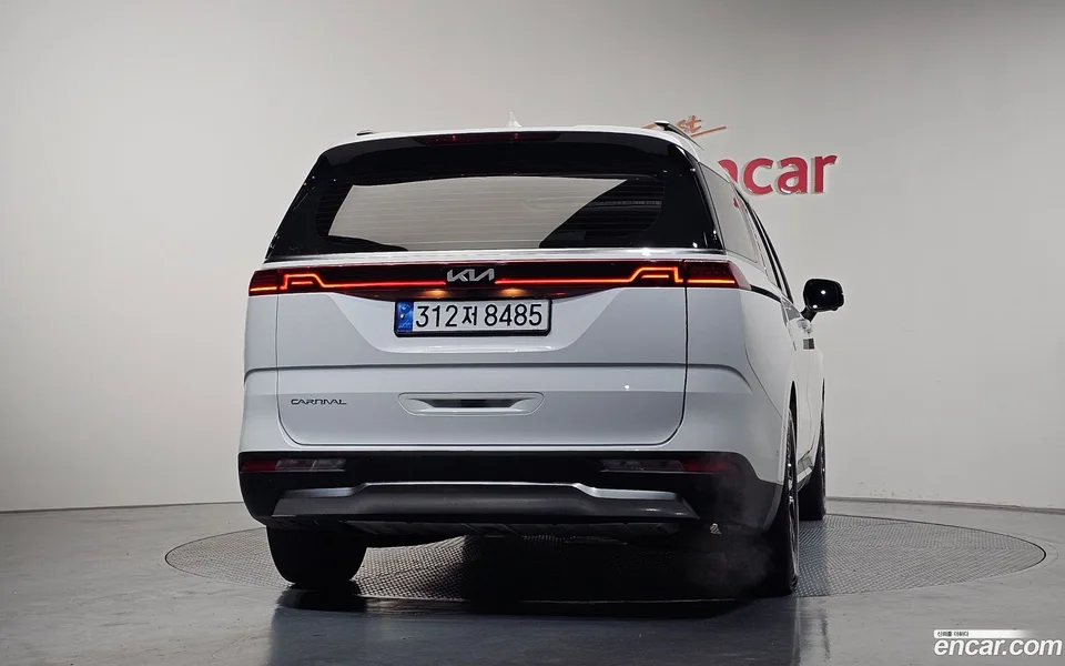 Kia Carnival 9 2023 — миниатюра 4
