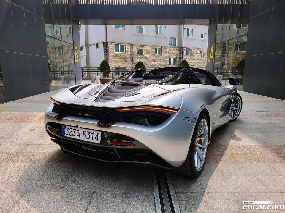 McLaren 720S 4.0 2022 — миниатюра 5