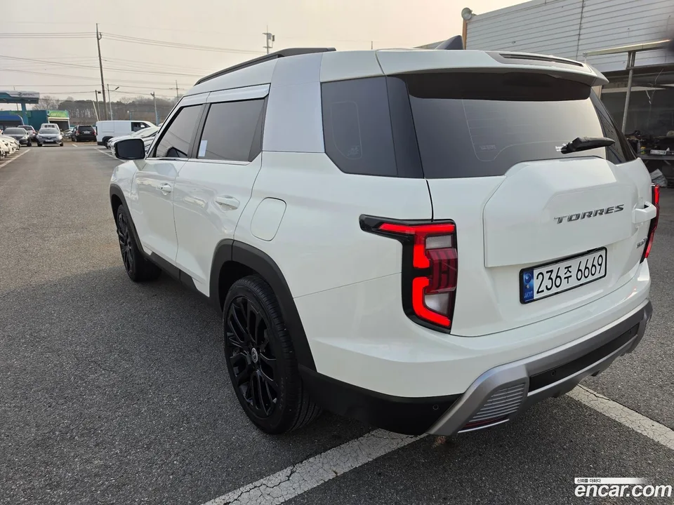 KG Mobility Torres 1.5 2WD 2023 — миниатюра 4