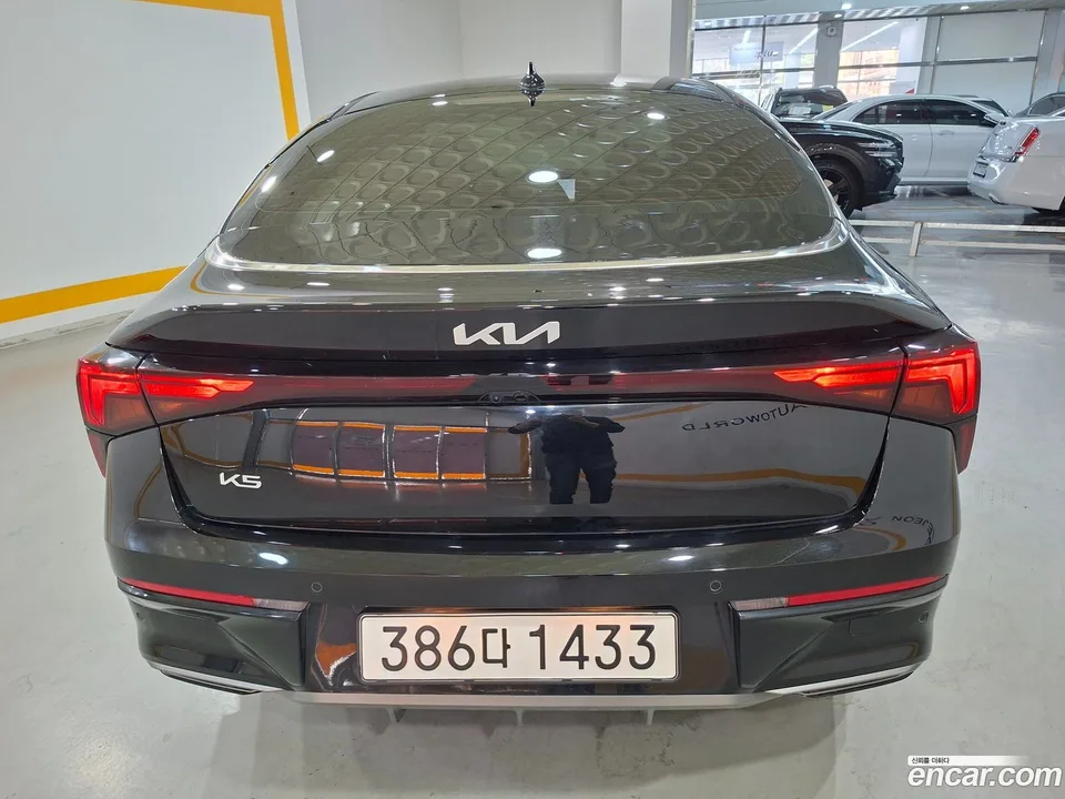 Kia K5 Hybrid 2024 — миниатюра 4