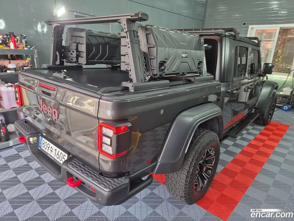 Jeep Gladiator 3.6 2023 — миниатюра 2