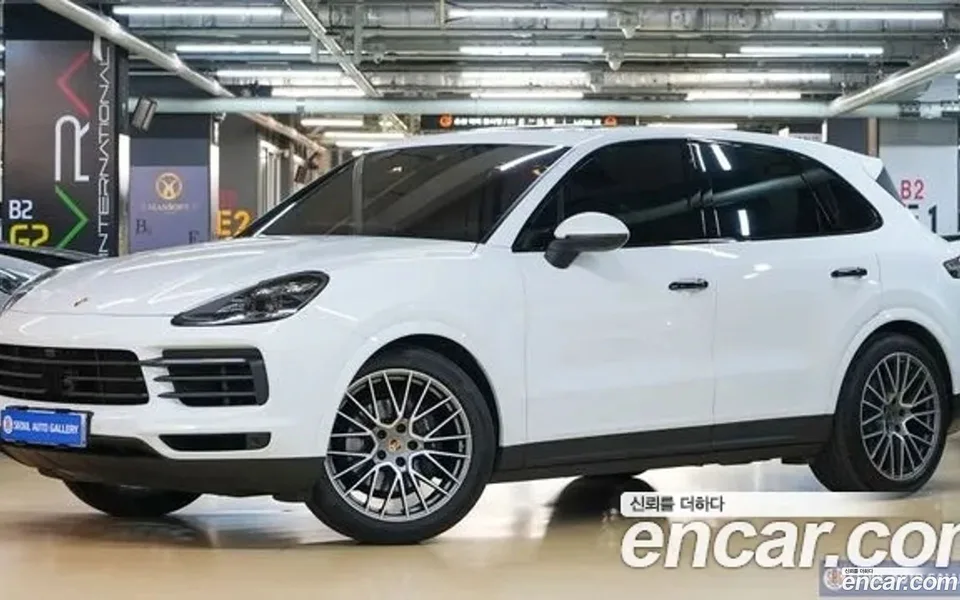 Porsche Cayenne 3.0 2023 — миниатюра 2