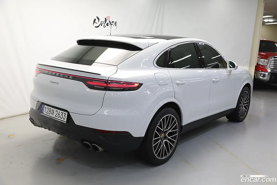 Porsche Cayenne 3.0 2023 — миниатюра 4