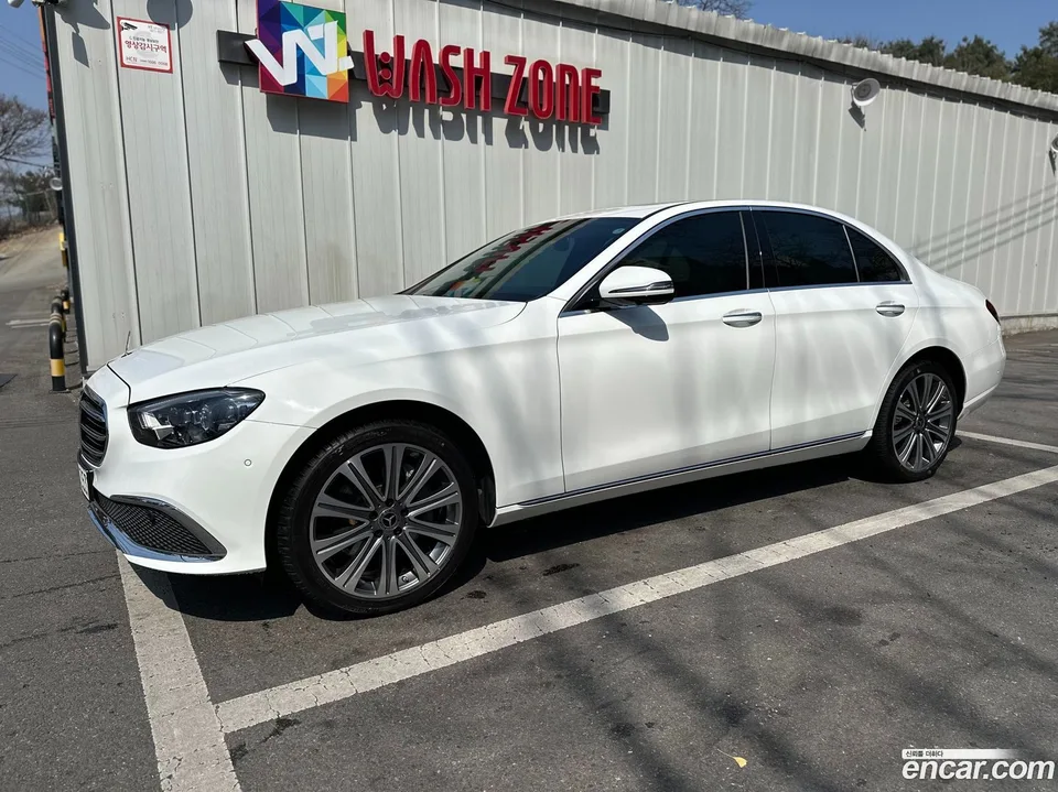 Mercedes-Benz E-Class E350 4MATIC 2023 — миниатюра 2