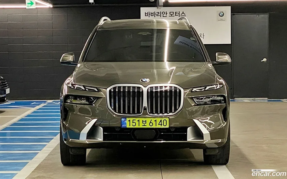 BMW X7 xDrive 40i 6 2022 — миниатюра 3