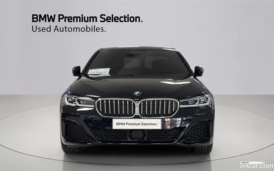 BMW 5 Series 530i xDrive M 2023 — миниатюра 3