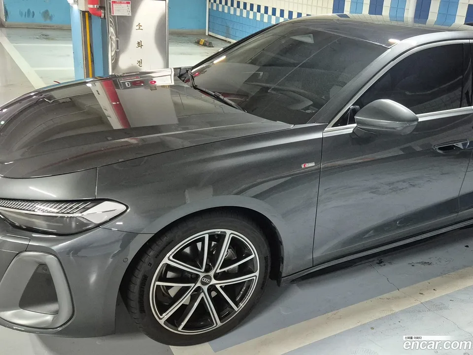 Audi A5 40 TFSI S Line 2025 — фото 1, купить с доставкой в Москву