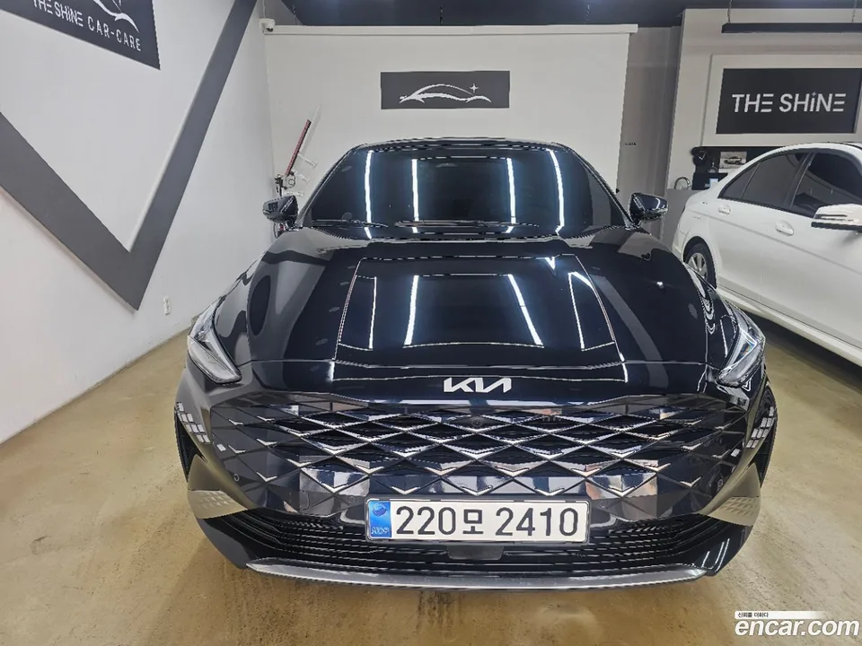 Kia K8 Hybrid 2023 — фото 1, купить с доставкой в Москву