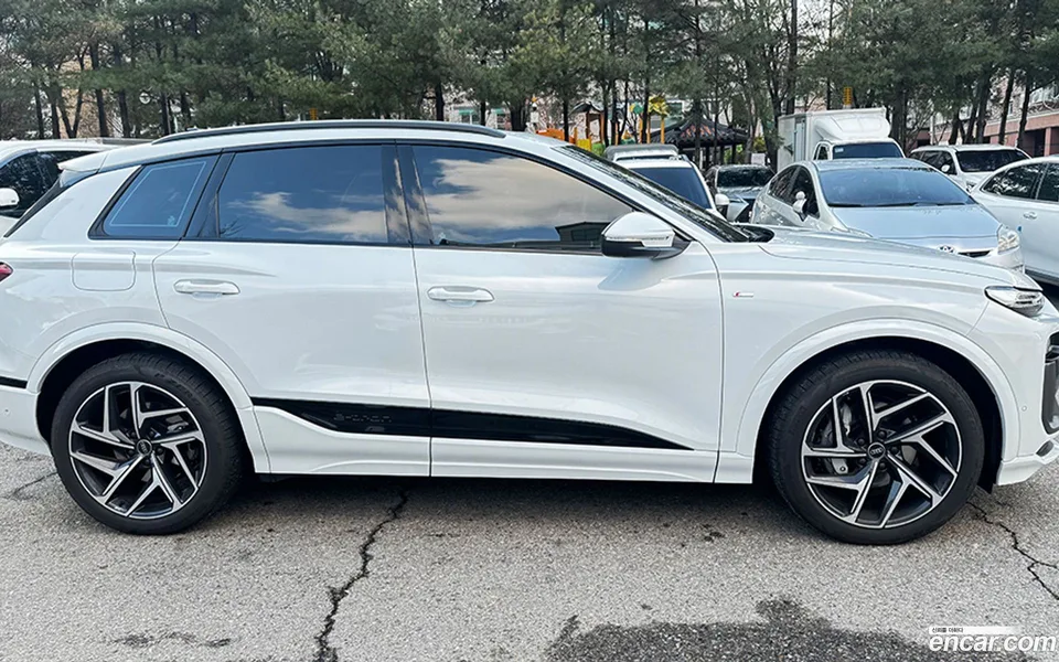 Audi Q6 e- 2025 — миниатюра 4