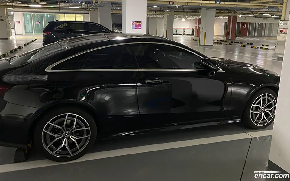 Mercedes-Benz E-Class E300d 4MATIC 2023 — миниатюра 3