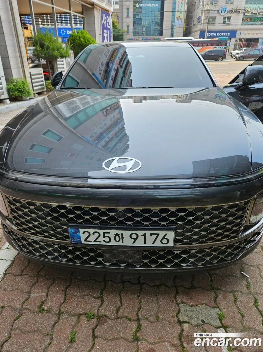 Hyundai Grandeur (GN7) 2.5 2WD 2025 — фото 1, купить с доставкой в Москву