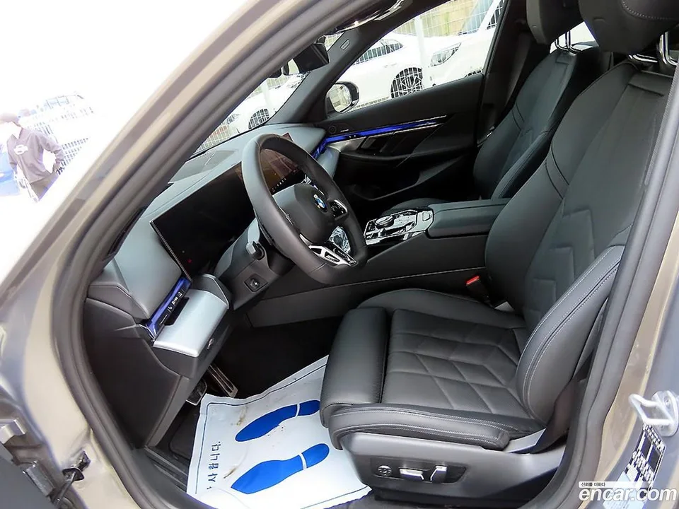 BMW 5 Series 520i M 2025 — миниатюра 5