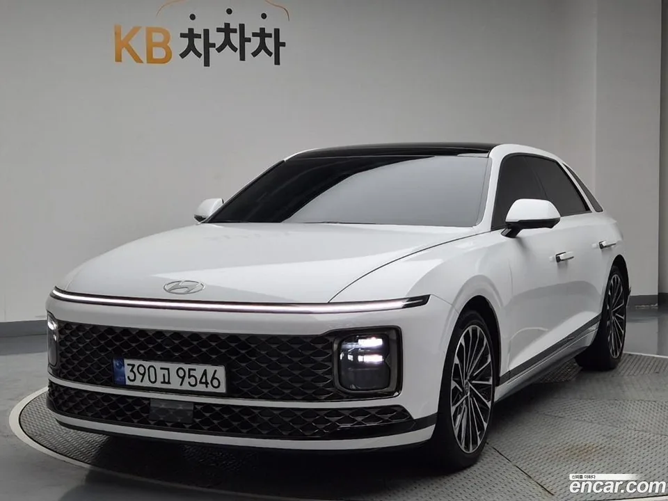 Hyundai Grandeur Hybrid 2023 — фото 1, купить с доставкой в Москву