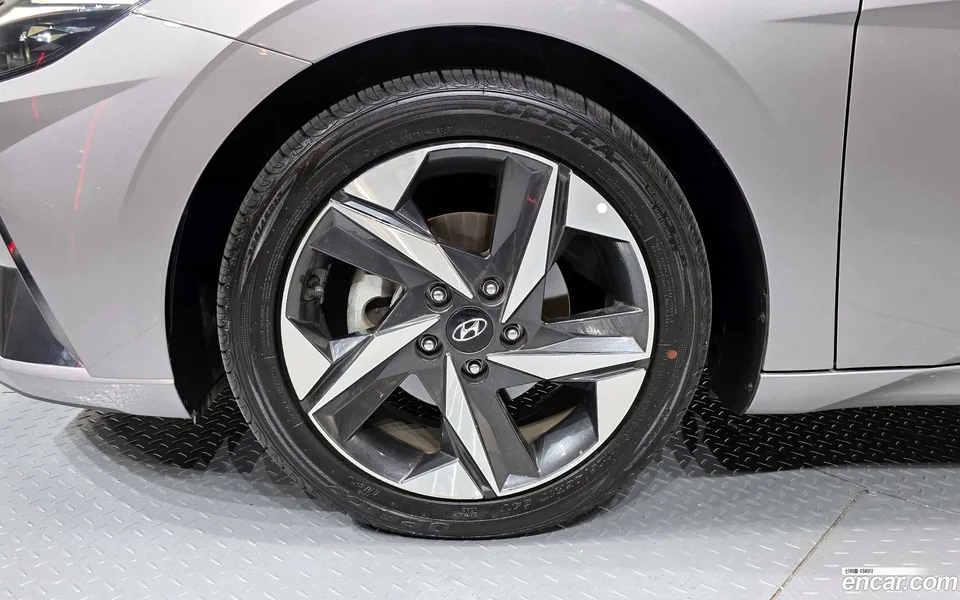 Hyundai Avante 1.6 2023 — миниатюра 5