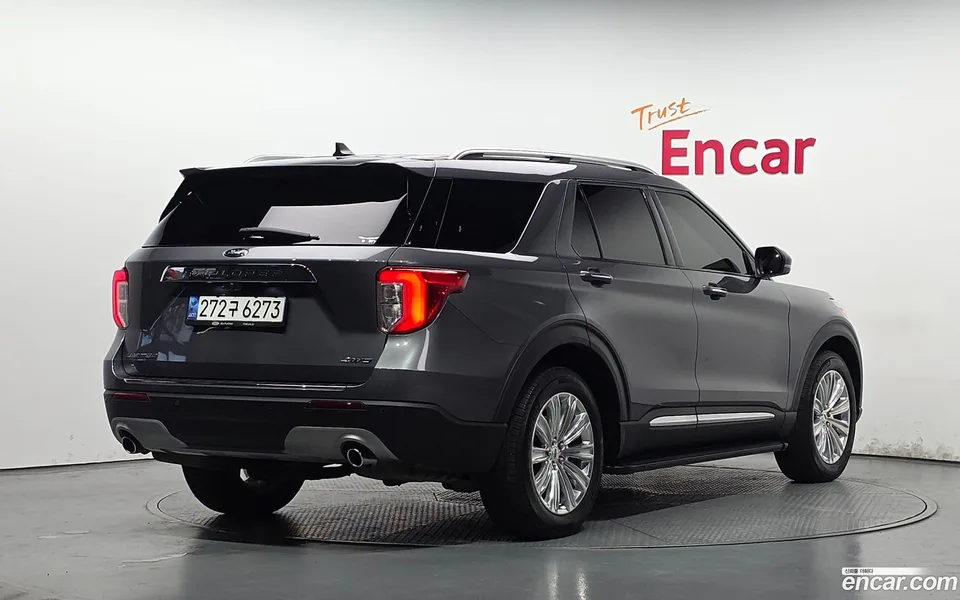 Ford Explorer 2.3 4WD 2022 — миниатюра 2