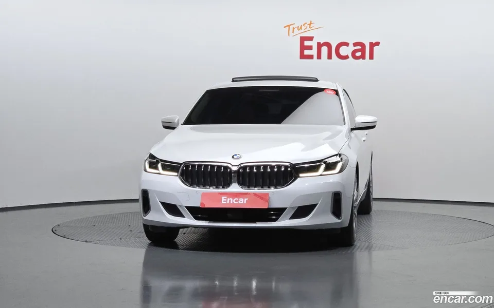 BMW 6 Series GT 620d 2023 — миниатюра 3