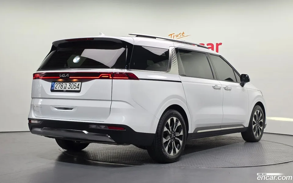 Kia Carnival 7 2022 — миниатюра 2