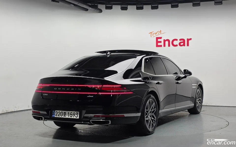 Genesis G90 3.5 AWD 2023 — миниатюра 2