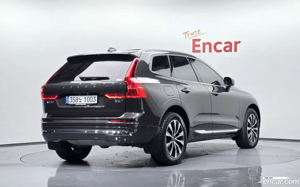 Volvo XC60 B5 2023 — миниатюра 2