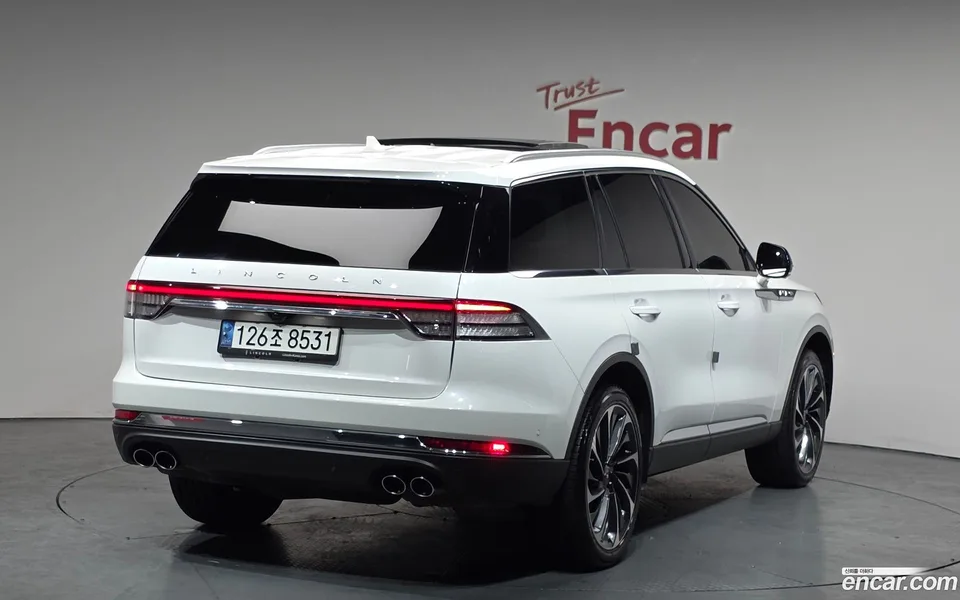 Lincoln Aviator 3.0 AWD 2022 — миниатюра 2
