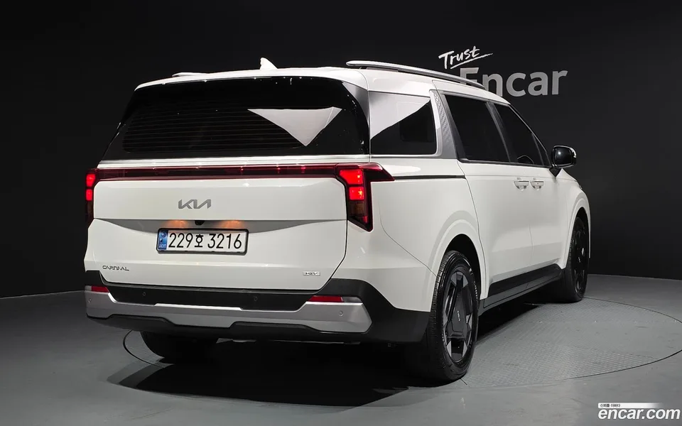 Kia Carnival HEV 9 2024 — миниатюра 2