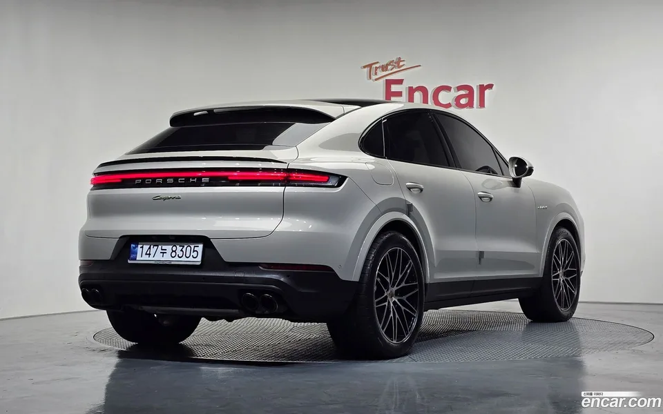 Porsche Cayenne 3.0 E- 2025 — миниатюра 2