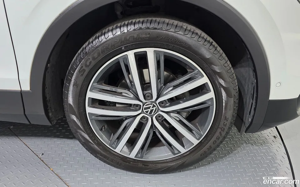 Volkswagen Tiguan 2.0 TDI 2022 — миниатюра 5