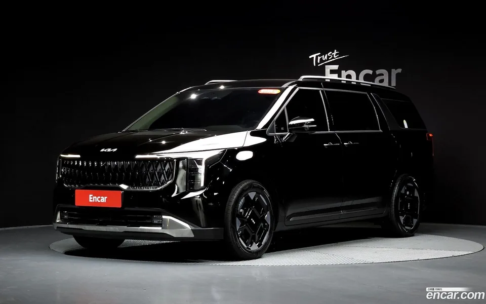 Kia Carnival 9 2024 — фото 1, купить с доставкой в Москву