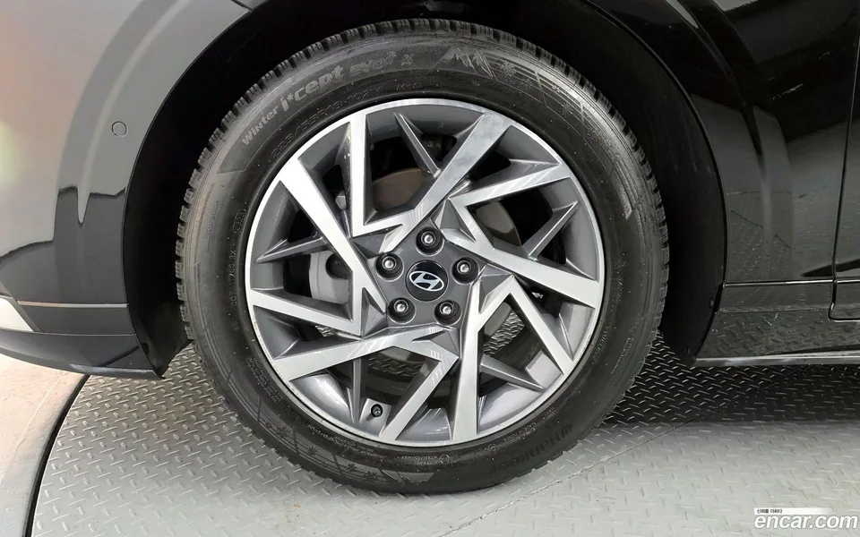 Hyundai Grandeur Hybrid 2023 — миниатюра 5