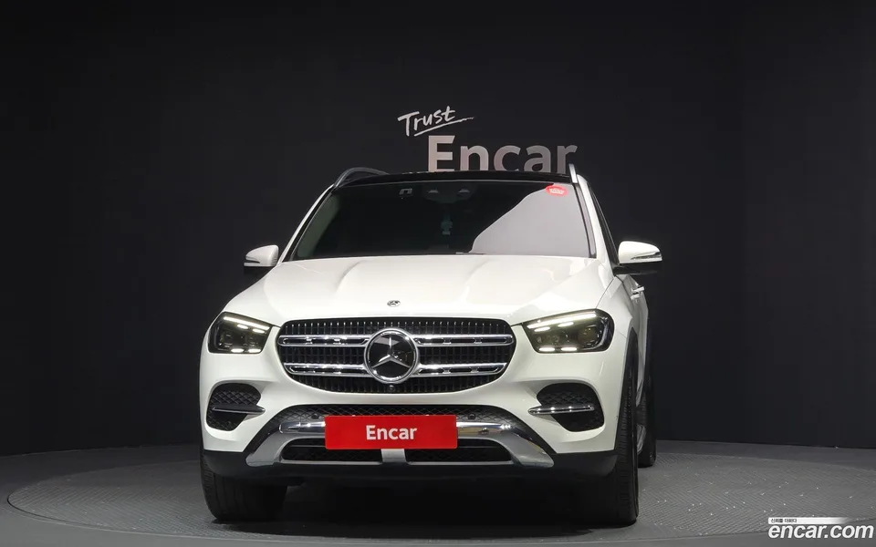 Mercedes-Benz GLE-Class GLE300d 4MATIC 2024 — миниатюра 3