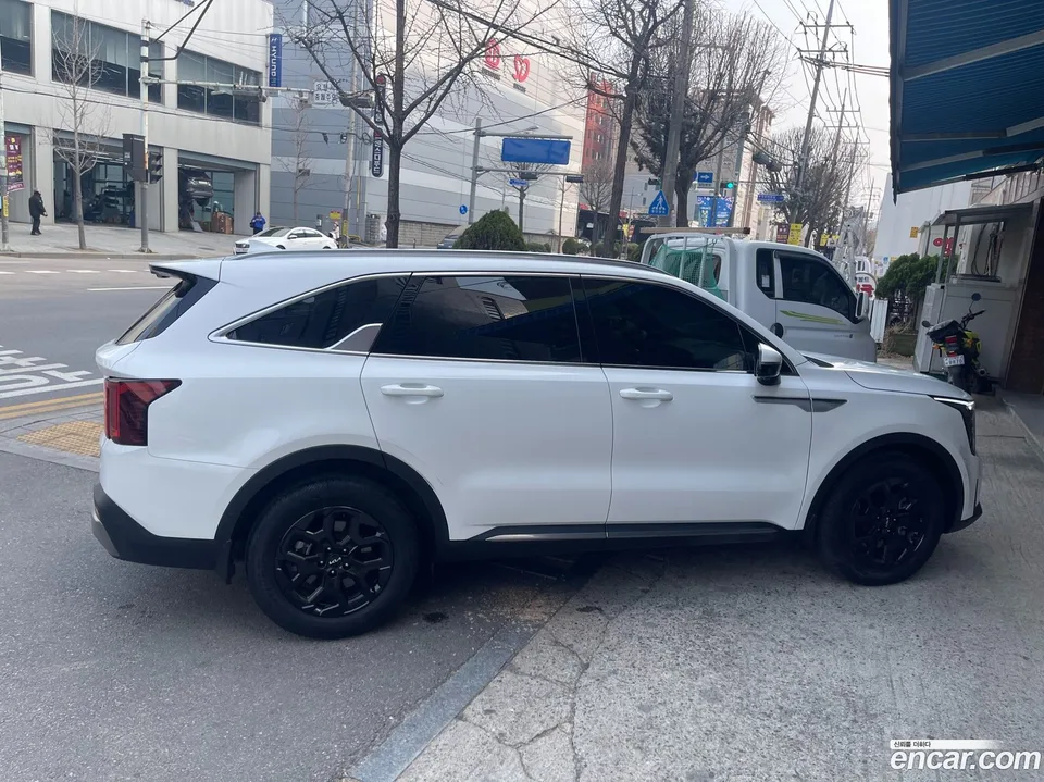 Kia Sorento HEV 1.6 2WD 2023 — миниатюра 2