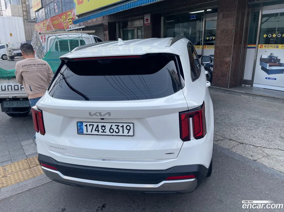 Kia Sorento HEV 1.6 2WD 2023 — миниатюра 3