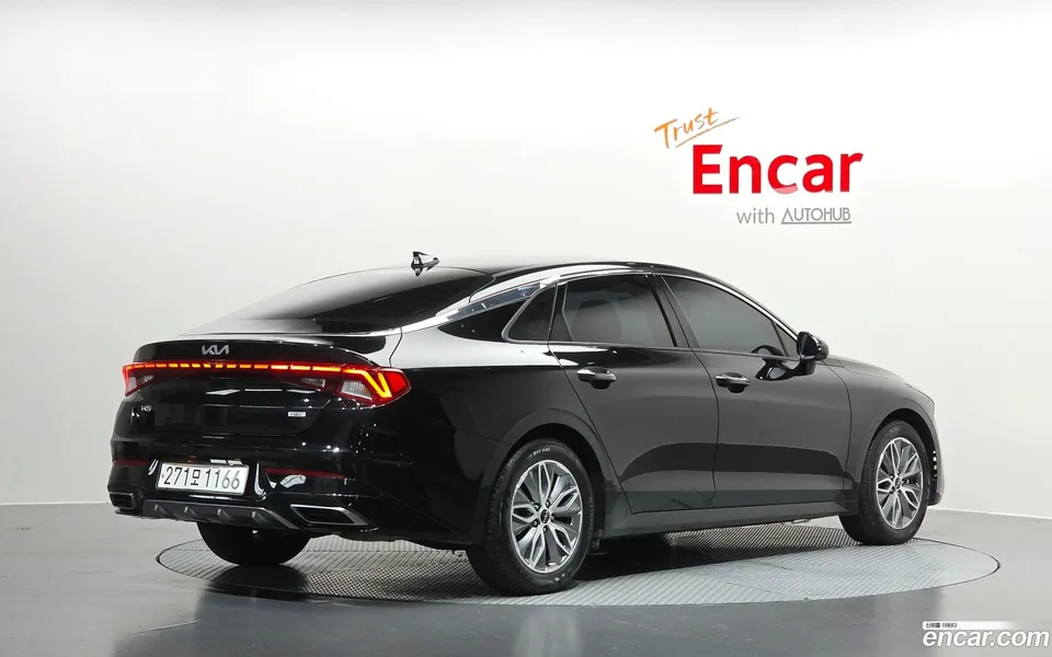Kia K5 Hybrid 2023 — миниатюра 2