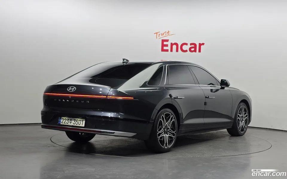 Hyundai Grandeur Hybrid 2024 — миниатюра 2
