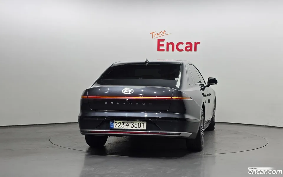 Hyundai Grandeur Hybrid 2024 — миниатюра 4