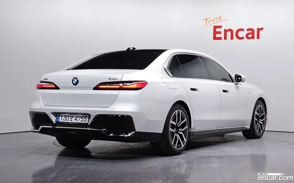 BMW 7 Series 740i xDrive M 2025 — миниатюра 2