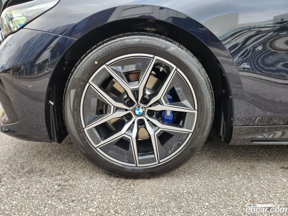 BMW 5 Series 520i M 2025 — миниатюра 5