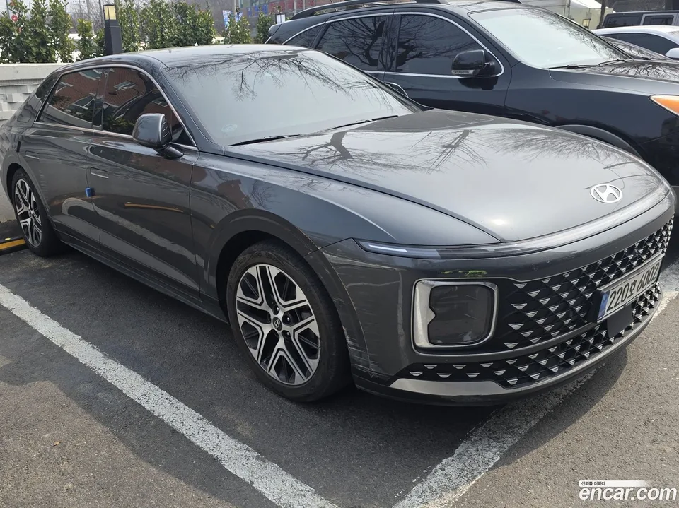 Hyundai Grandeur Hybrid 2023 — миниатюра 3